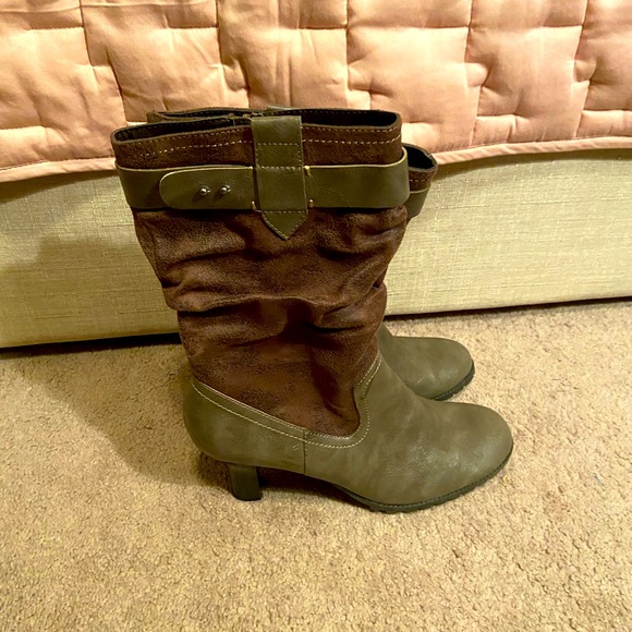Aerosol comfort fit mid calf boot. 3” heel. Like new! - Picture 5 of 5